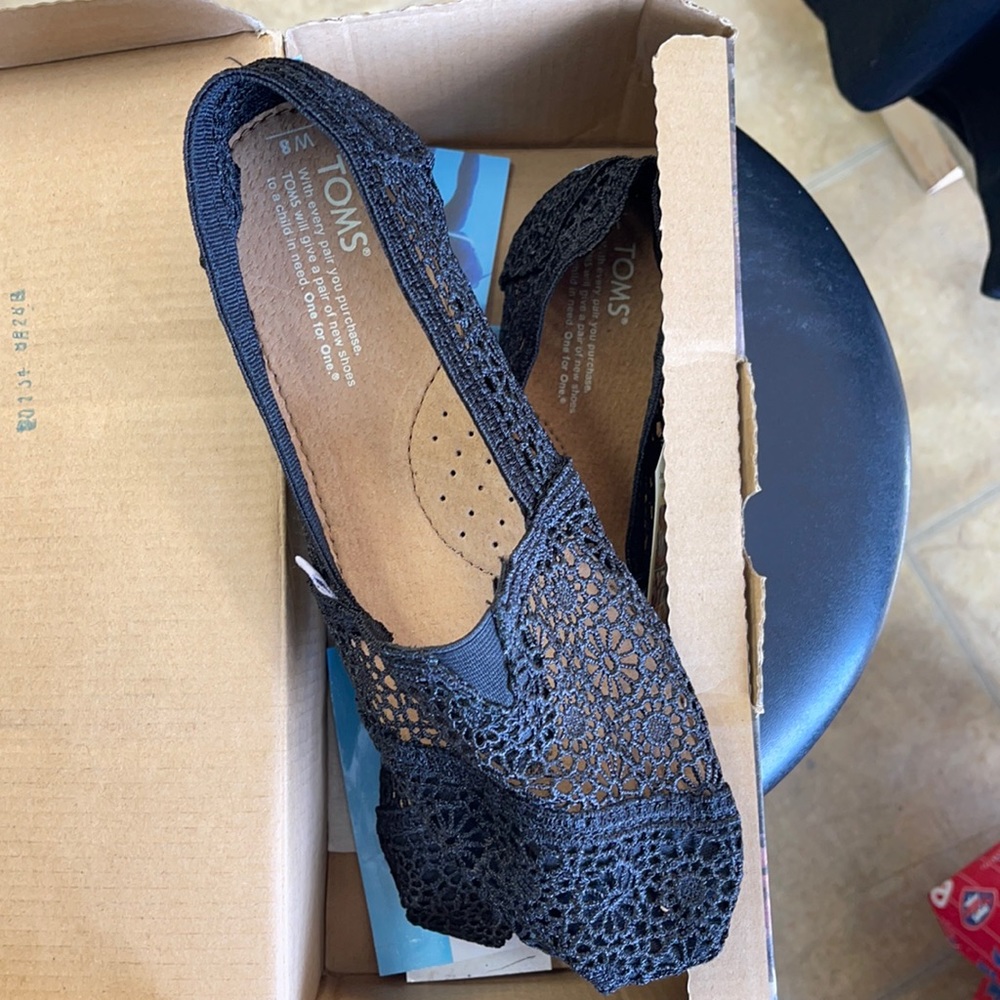 WOMEN TOM SHOES!